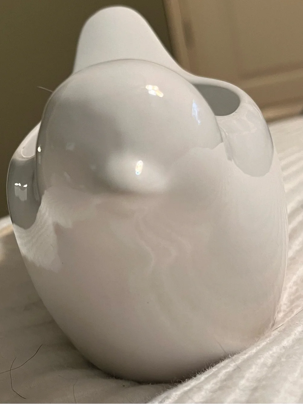 White Glossy Ceramic Bird Plant Pot